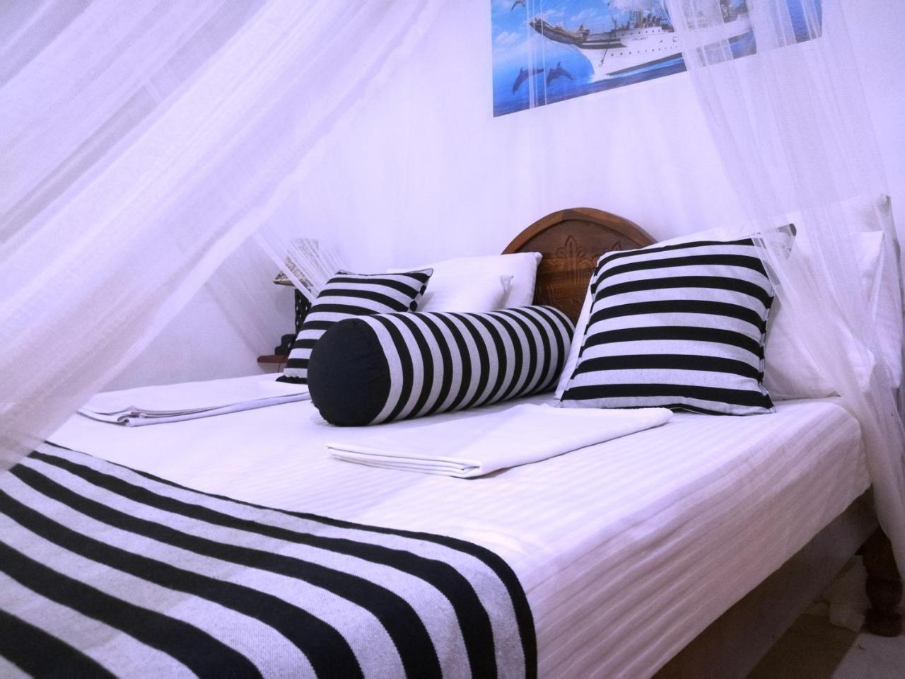 Sisira Natural Lodge - Sigirîya Extérieur photo